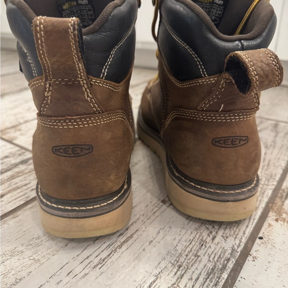 Keen Cincinnati Boots - Picture 9 of 11